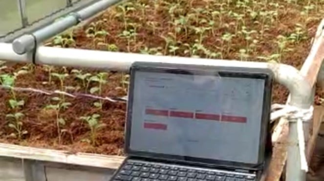 Infrastrtuktur digital berupa Smart farming yang ditujukan untuk petani milenial