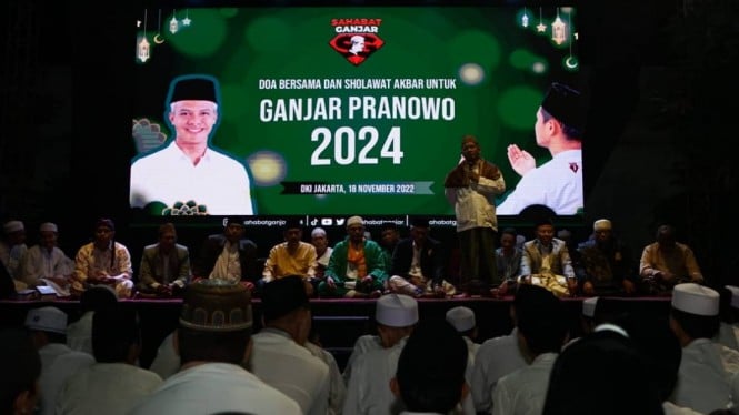 Relawan Ganjar Pranowo gelar istigasah dan salawat di Tanjung Priok, Jakut.