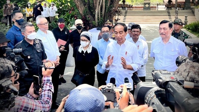 Presiden Jokowi berikan keterangan pers di Bali