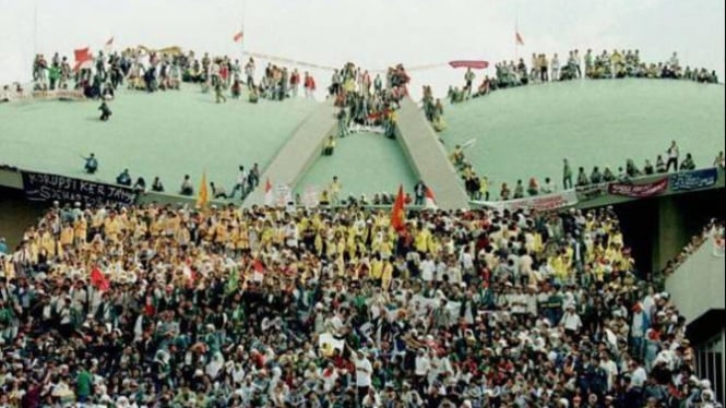 Aksi mahasiswa 1998.