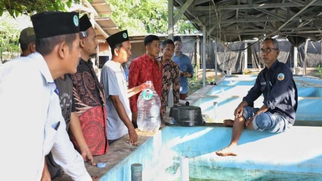 Pelatihan usaha pembudidayaan ikan air tawar kepada masyarakat Tuban