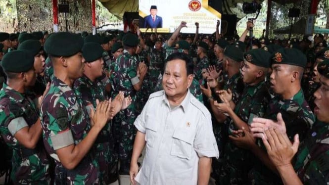 Menhan Prabowo Subianto saat memberikan pembekalan ke Satgas PR 330/Tri Dharma